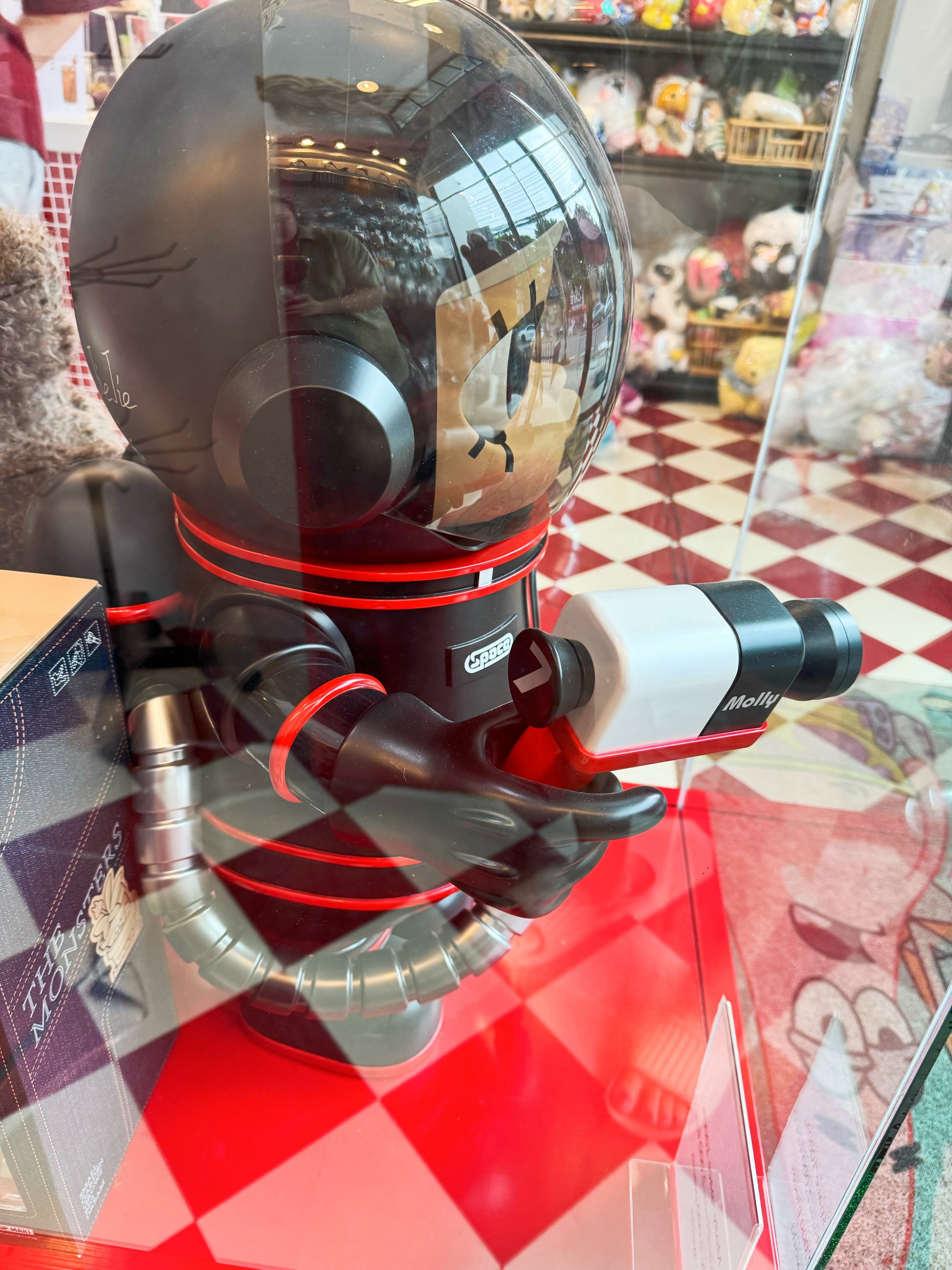 Authentic MEGA SPACE MOLLY x EDG 1000% Limited to 999 in the world toy